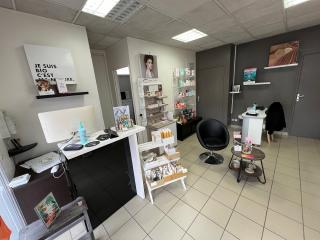 Salon de Manucure Perrine Esthetic 0